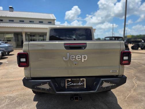 Gobi Clearcoat 2020 Jeep Gladiator Overland