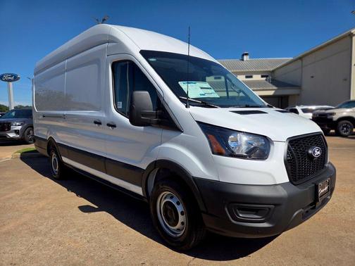 Oxford White 2027 Ford Transit-250 Base
