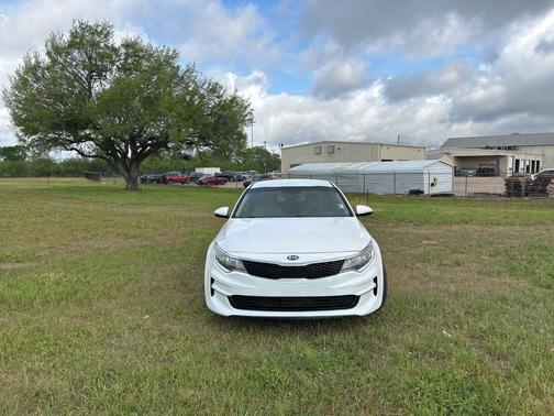 Snow White Pearl 2018 Kia Optima LX