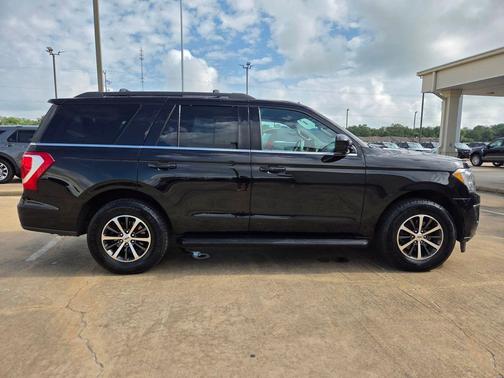 AGATE BLACK METALLIC 2020 Ford Expedition XLT
