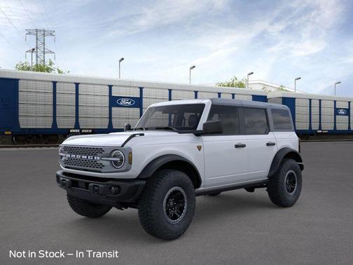 Oxford White 2026 Ford Bronco Badlands SUV