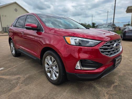 Rapid Red Metallic Tinted Clearcoat 2023 Ford Edge Titanium