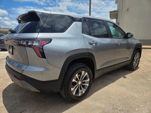 Sterling Gray Metallic 2026 Chevrolet Equinox 1LT