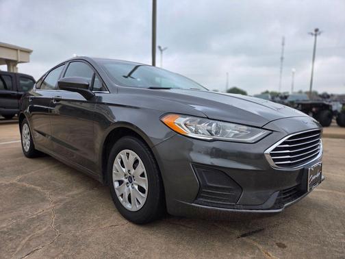 MAGNETIC METALLIC 2019 Ford Fusion S