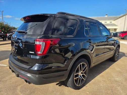 SHADOW BLACK 2018 Ford Explorer Sport