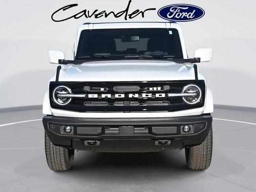 OXFORD WHITE 2026 Ford Bronco Outer Banks
