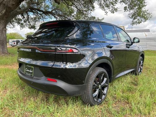Black 2024 Dodge Hornet GT