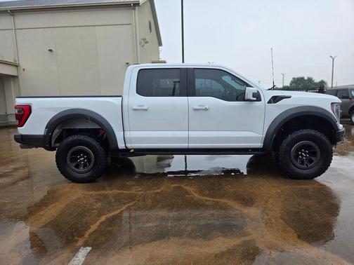 Oxford White 2023 Ford F-150 Raptor