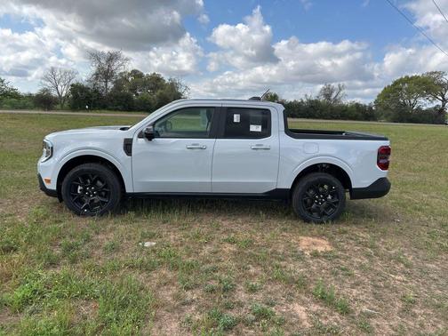 Space White Metallic 2026 Ford Maverick Lariat