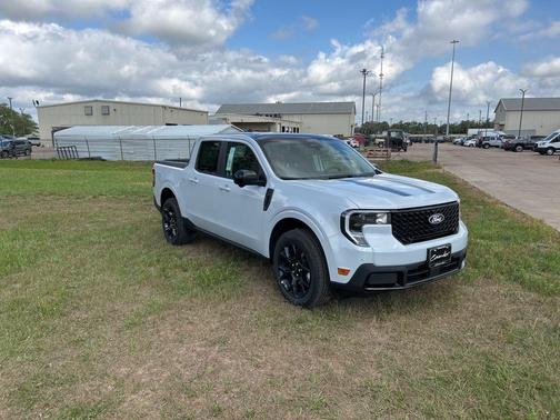Space White Metallic 2026 Ford Maverick Lariat