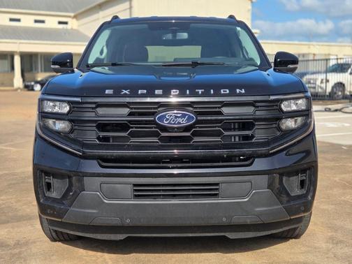 AGATE BLACK METALLIC 2026 Ford Expedition Max Active 4x2