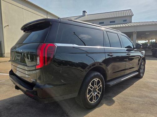 AGATE BLACK METALLIC 2026 Ford Expedition Max Active 4x2