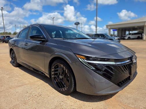 Gun Metallic 2026 Nissan Sentra SR