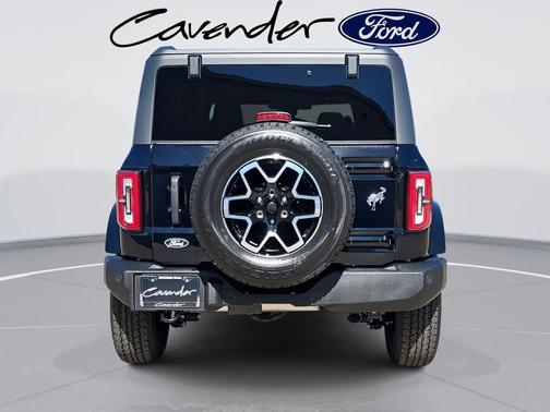 Black 2026 Ford Bronco Outer Banks