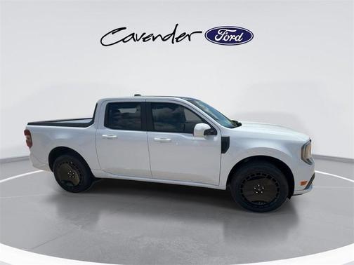 2025 Ford Maverick Lobo Standard