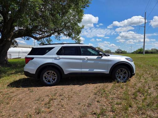 White 2026 Ford Explorer Active