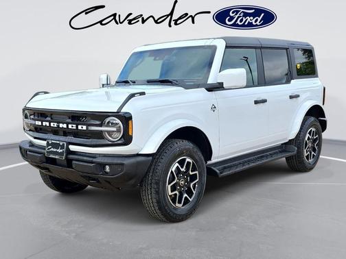 White 2026 Ford Bronco Outer Banks