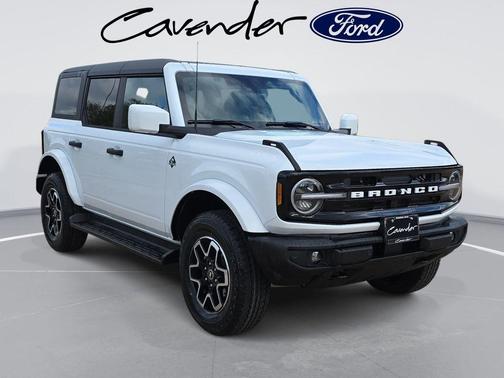 White 2026 Ford Bronco Outer Banks