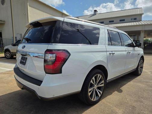 Star White Metallic Tri-Coat 2021 Ford Expedition Max King Ranch