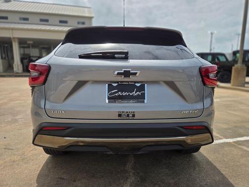 Sterling Gray Metallic 2025 Chevrolet Trax ACTIV