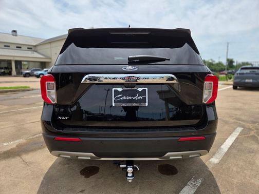 Agate Black Metallic 2024 Ford Explorer XLT