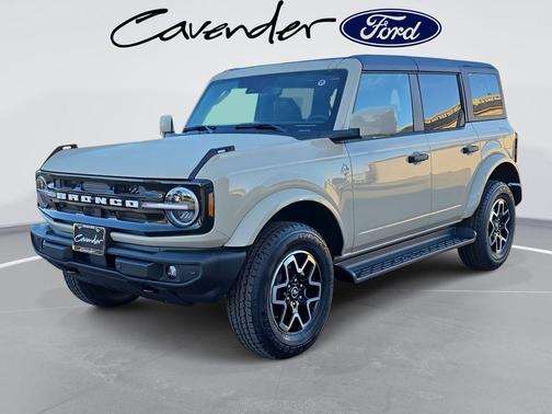 2026 Ford Bronco Outer Banks