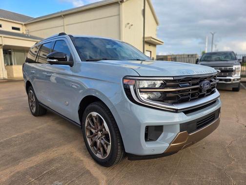 Glacier Gray Metallic 2026 Ford Expedition King Ranch