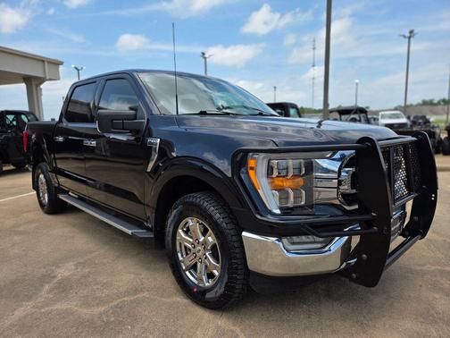 Antimatter Blue Metallic 2022 Ford F-150 XLT