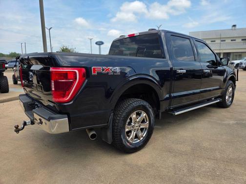 Antimatter Blue Metallic 2022 Ford F-150 XLT