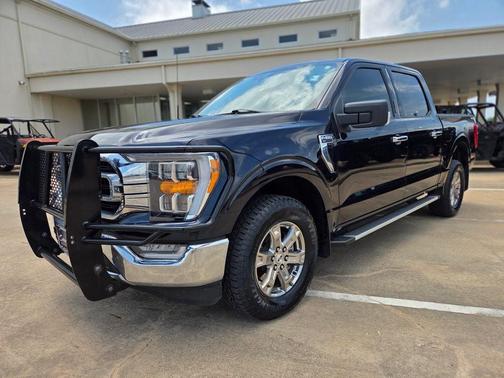Antimatter Blue Metallic 2022 Ford F-150 XLT