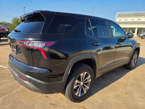 Mosaic Black Metallic 2026 Chevrolet Equinox LT