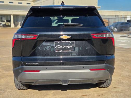 Mosaic Black Metallic 2026 Chevrolet Equinox LT