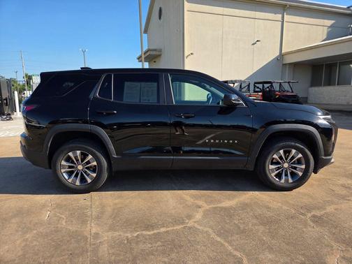 Mosaic Black Metallic 2026 Chevrolet Equinox LT
