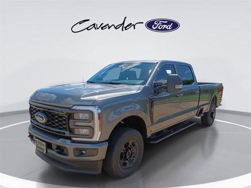 Carbonized Gray Metallic 2026 Ford F-350 Super Duty Truck