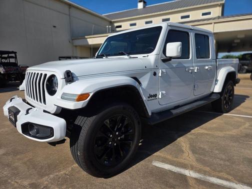 Bright White Clearcoat 2022 Jeep Gladiator Overland
