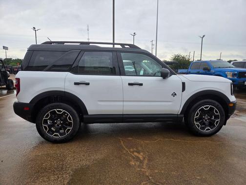 OXFORD WHITE 2026 Ford Bronco Sport Outer Banks