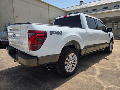 Star White Metallic Tri-Coat 2026 Ford F-150 King Ranch