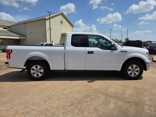 Oxford White 2018 Ford F-150 XLT