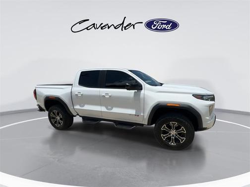 2023 GMC Canyon AT4
