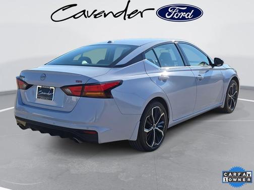 2025 Nissan Altima SR