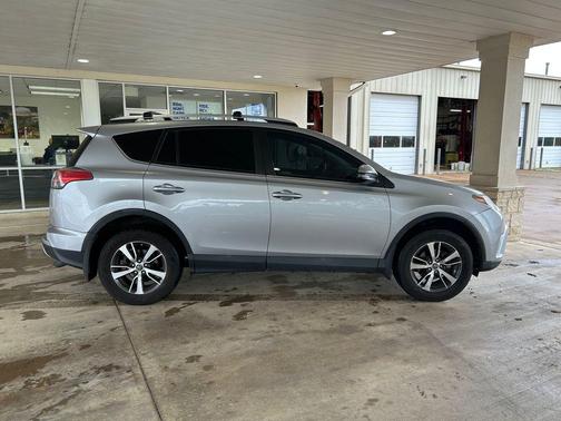Silver Sky Metallic 2016 Toyota RAV4 XLE