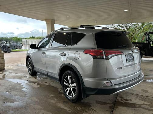 Silver Sky Metallic 2016 Toyota RAV4 XLE