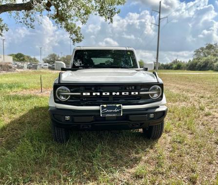 White 2026 Ford Bronco Outer Banks