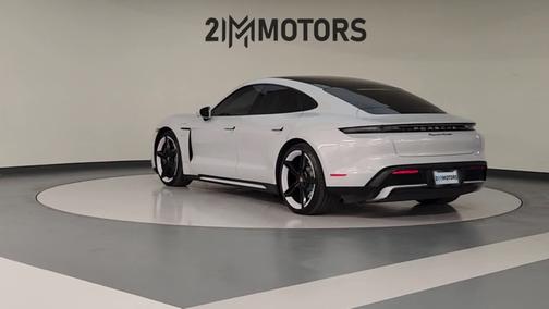 2022 Porsche Taycan Turbo