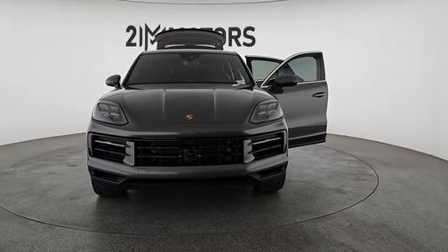 2024 Porsche Cayenne Coupe AWD