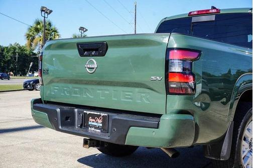 2024 Nissan Frontier SV