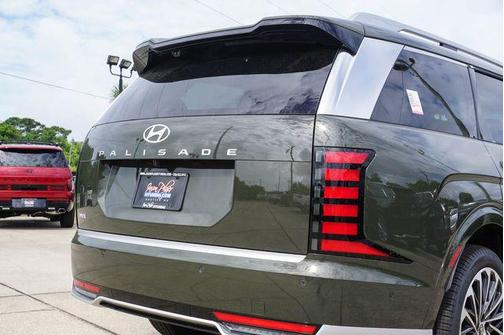 Titan Green 2026 Hyundai Palisade Hybrid Calligraphy