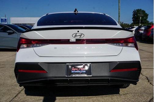 2025 Hyundai ELANTRA Sport