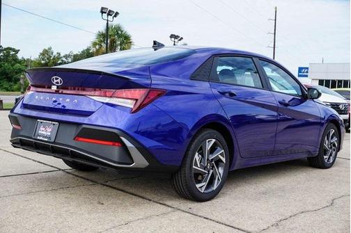 2025 Hyundai ELANTRA Sport