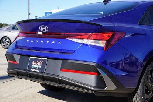 2026 Hyundai ELANTRA Sport